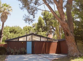 19737 Hamlin St, Woodland Hills, CA 91367