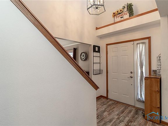 4th image of 8139 Big Stag Cir