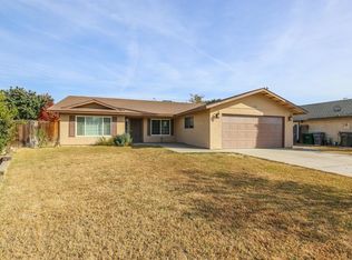 14516 Palm Ct, Kerman, CA