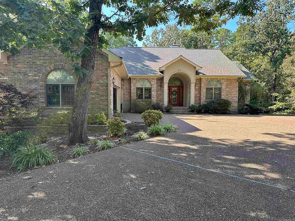 1st image of 6 Cabrillear Ln