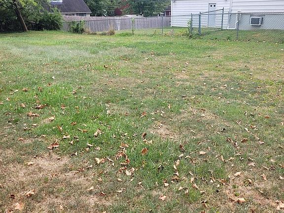 5th image of 1831 Lukens Ave