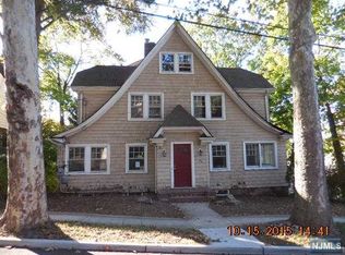 62 Paulin Blvd, Leonia, NJ 07605