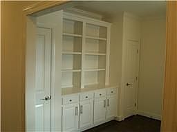 Built in shelves in study