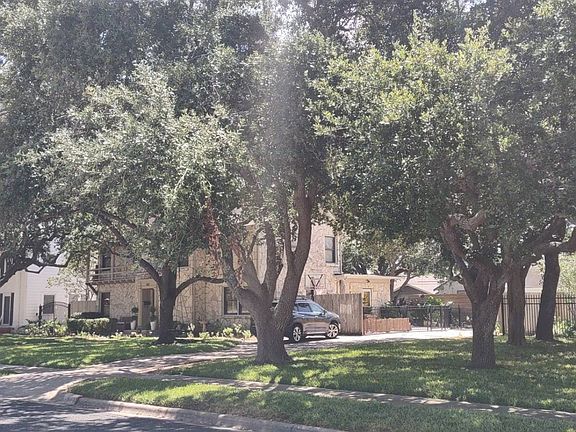 2nd image of 431 Del Mar Blvd