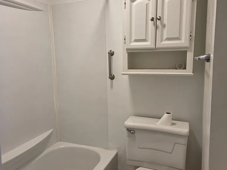745 Simpson Ave — Photo 2