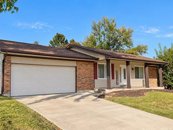 400 Sutters Mill Rd, Saint Peters, MO 63376