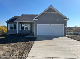 617 Launch Point, Perry, MI 48872