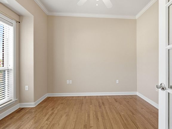 4th image of 603 Llama Dr