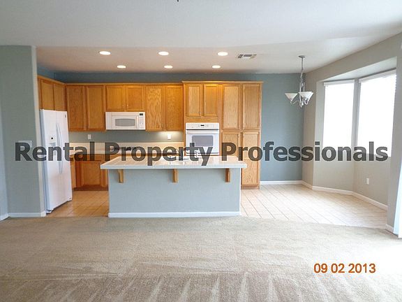 4th image of 2052 Maverick Dr