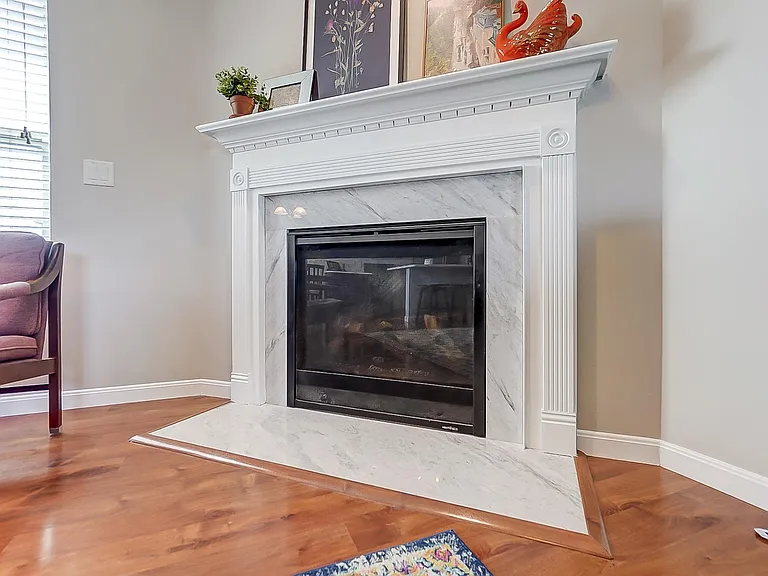 1442 Observatory Dr — Photo 9