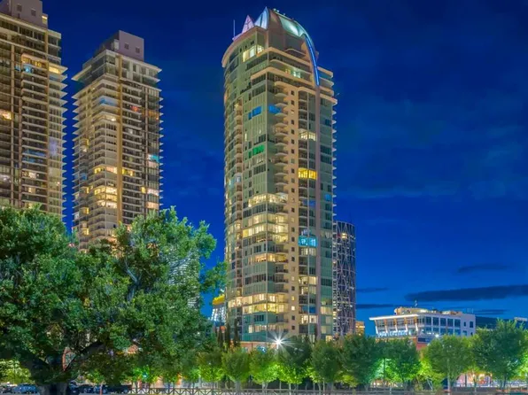 433 S 11th Ave SE #2201, Calgary, AB T2G 0C7