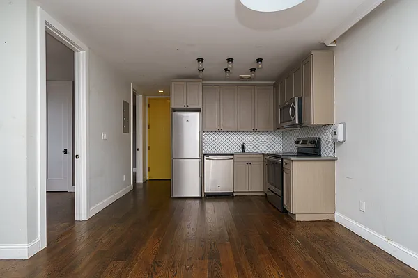 Living room, photo 1