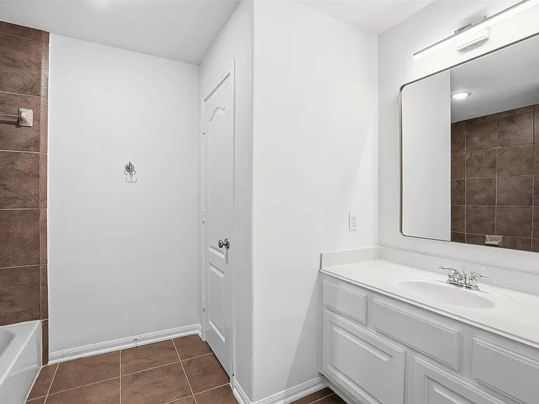 2802 Kestrel Trace Ln — Photo 37