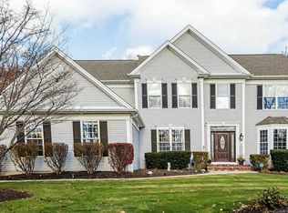 172 Castle Rocks Rd, Warwick, RI 02886