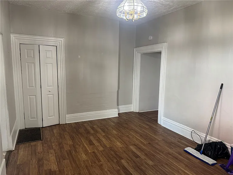 1732 Middle St — Photo 6