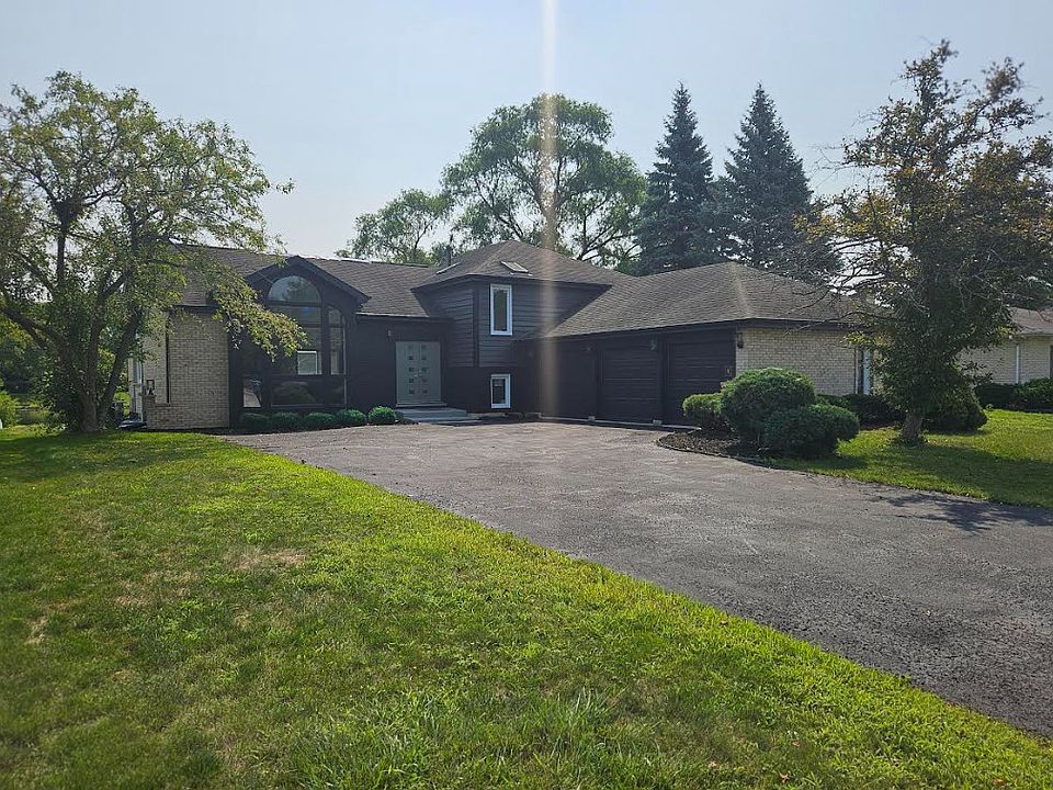 1st image of 229 Cove Dr