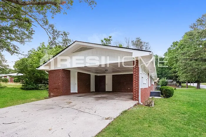 Building Photo - 6061 Pine View Ter