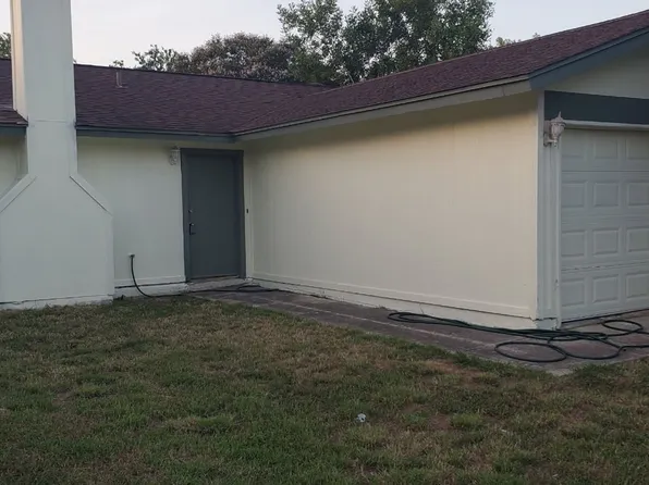 5827 Hawaiian Cv, San Antonio, TX 78242