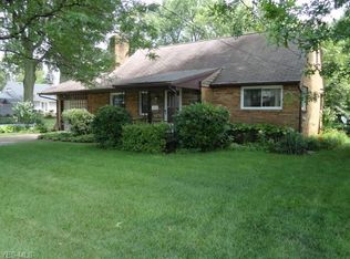 910 Orchard Ave NE, North Canton, OH 44720