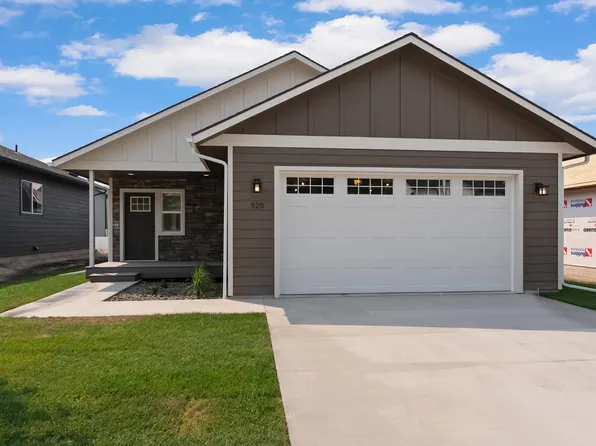 520 Eagle Valley Dr, Kalispell, MT 59901