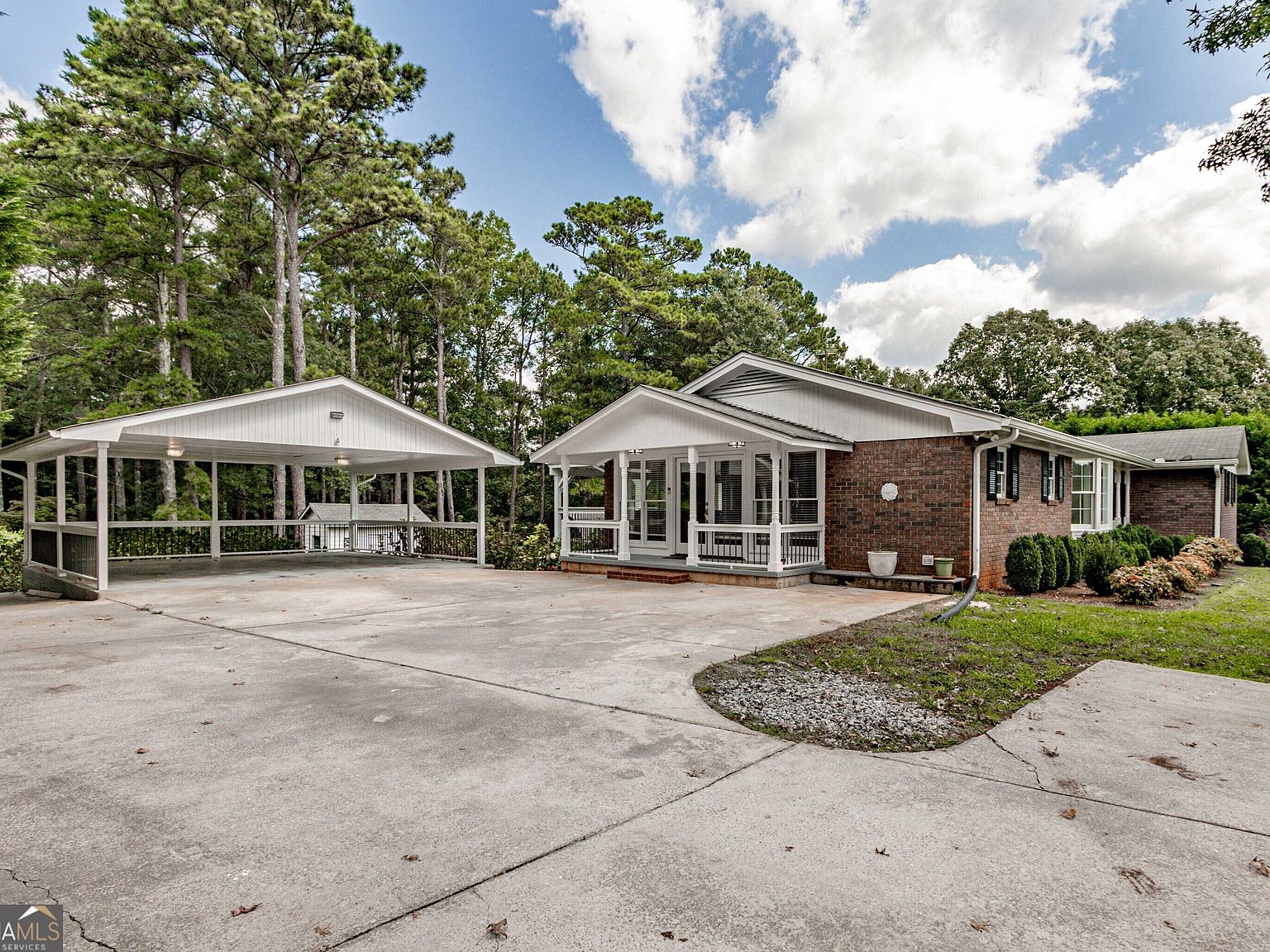 9825 Hutcheson Ferry Rd, Chattahoochee Hills, GA 30268 Zillow