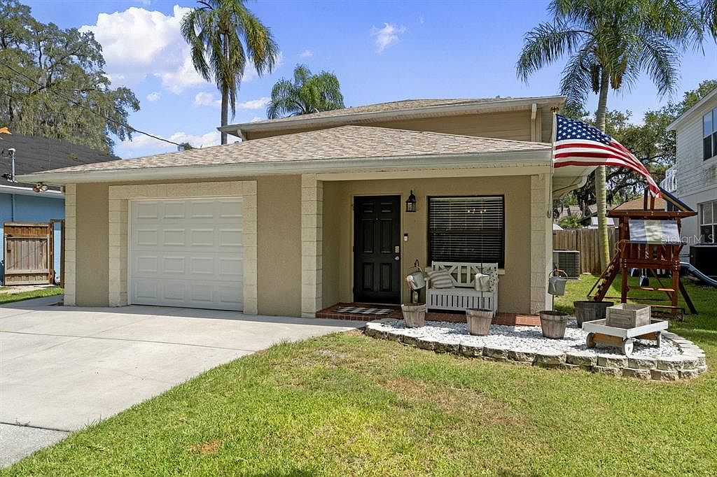 1121 Lake St, Tarpon Springs, FL 34689 Zillow