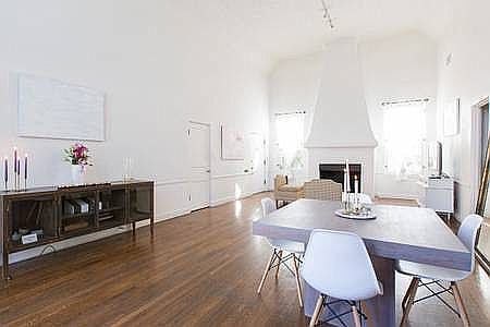 4th image of 1145 N Hudson Ave