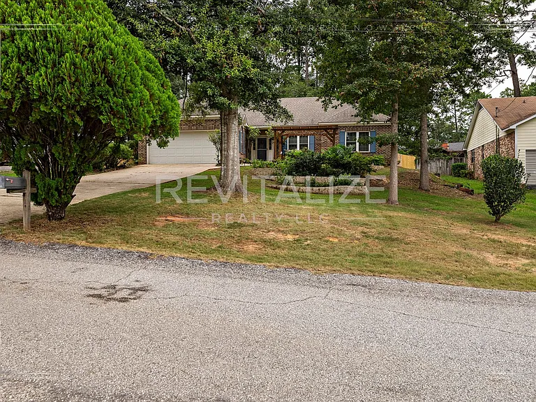 105 Ventura Cir — Photo 9