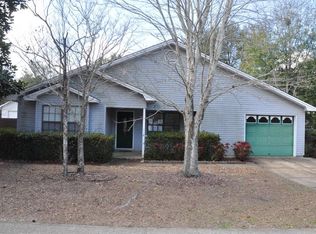 118 Walker Cir E, Crestview, FL 32539