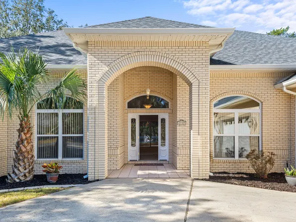 2739 Muirfield Dr, Navarre, FL 32566