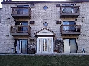 1st image of 460 E Osage Ln APT 2B