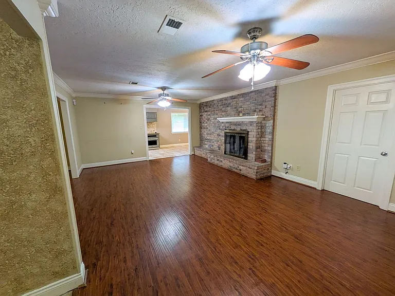 790 Norwood Dr — Photo 9