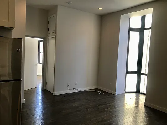 Rented by 50 Stanhope LLC | media 13