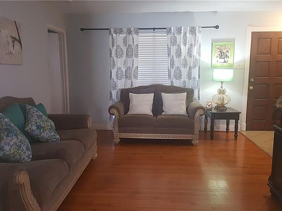 2nd image of 2517 Patricia Ln
