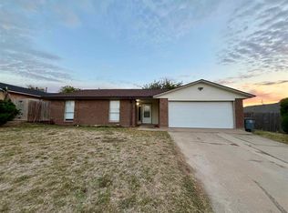 6156 SW Oak Cliff Ave, Lawton, OK 73505