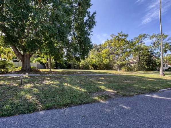 456 Acacia Dr, Sarasota, FL 34234