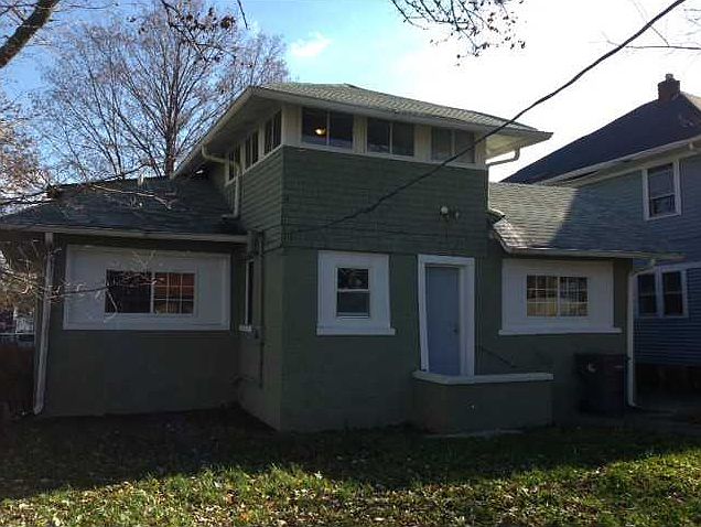 2nd image of 3356 Broadway St