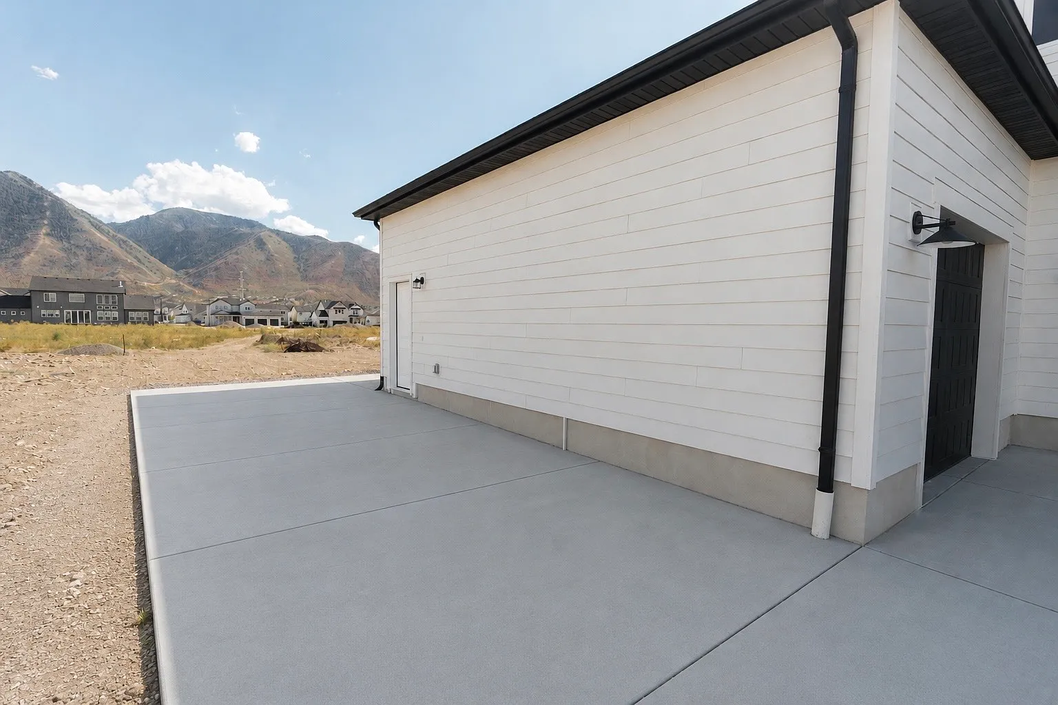 1 bed, 900 sqft, $1,500 — Photo 3