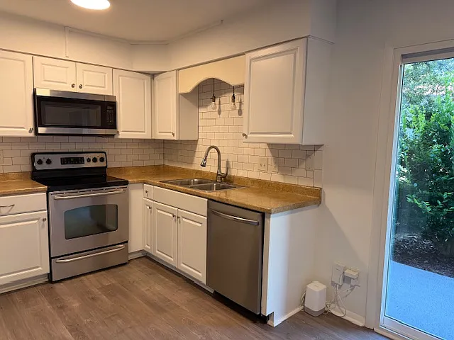 1208 Manassas Ct #A — Photo 6