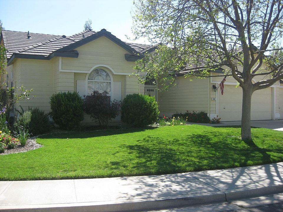 1st image of 907 E Willow Cir