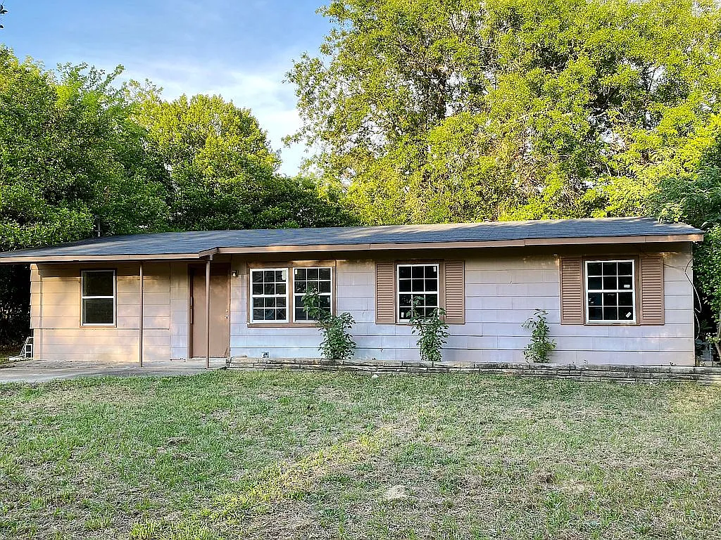 3408 Travis Blvd photo 1
