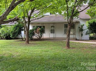 1517 E State Highway 10, Newton, NC 28658