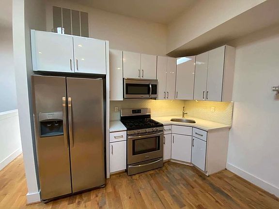 2nd image of 299 Pulaski St #3A