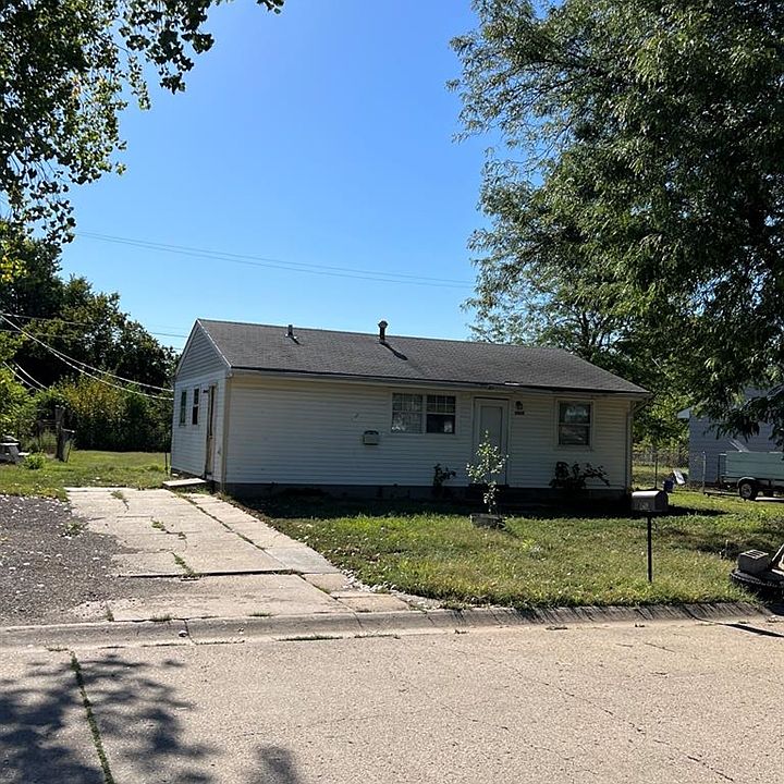 1st image of 1909 Dover Dr