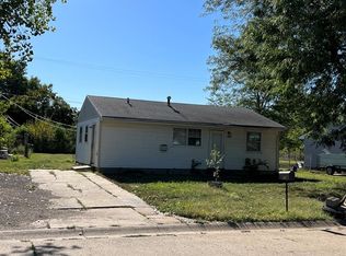 1909 Dover Dr, Salina, KS 67401