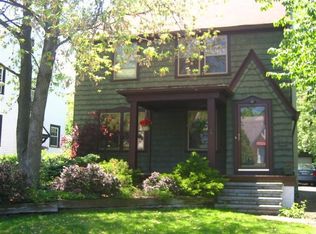 2386 Queenston Rd, Cleveland Heights, OH 44118