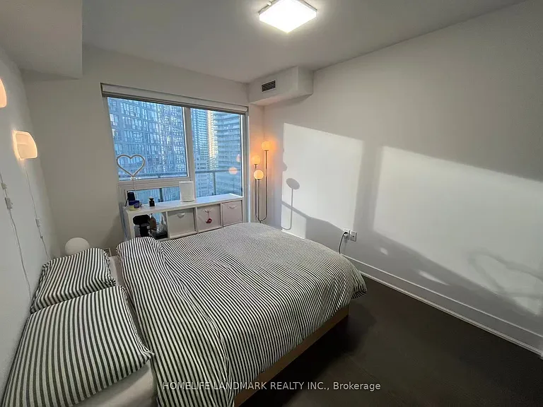 955 Bay St #1501 — Photo 7
