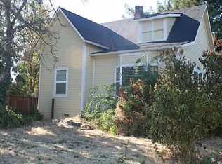 419 N 4th St, Central Pt, OR