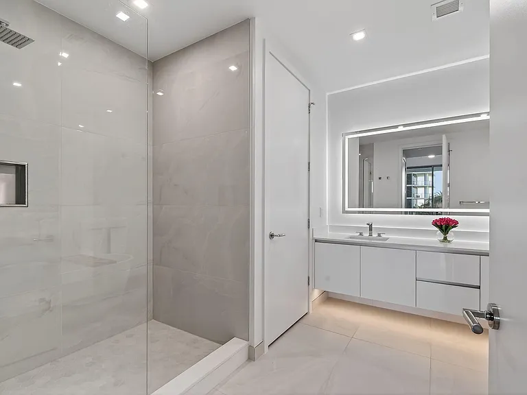 220 Lake Shore Dr #715 — Photo 24