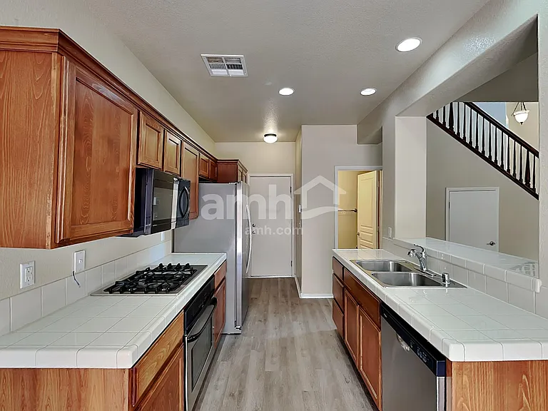 6215 Van Eps Ct — Photo 3